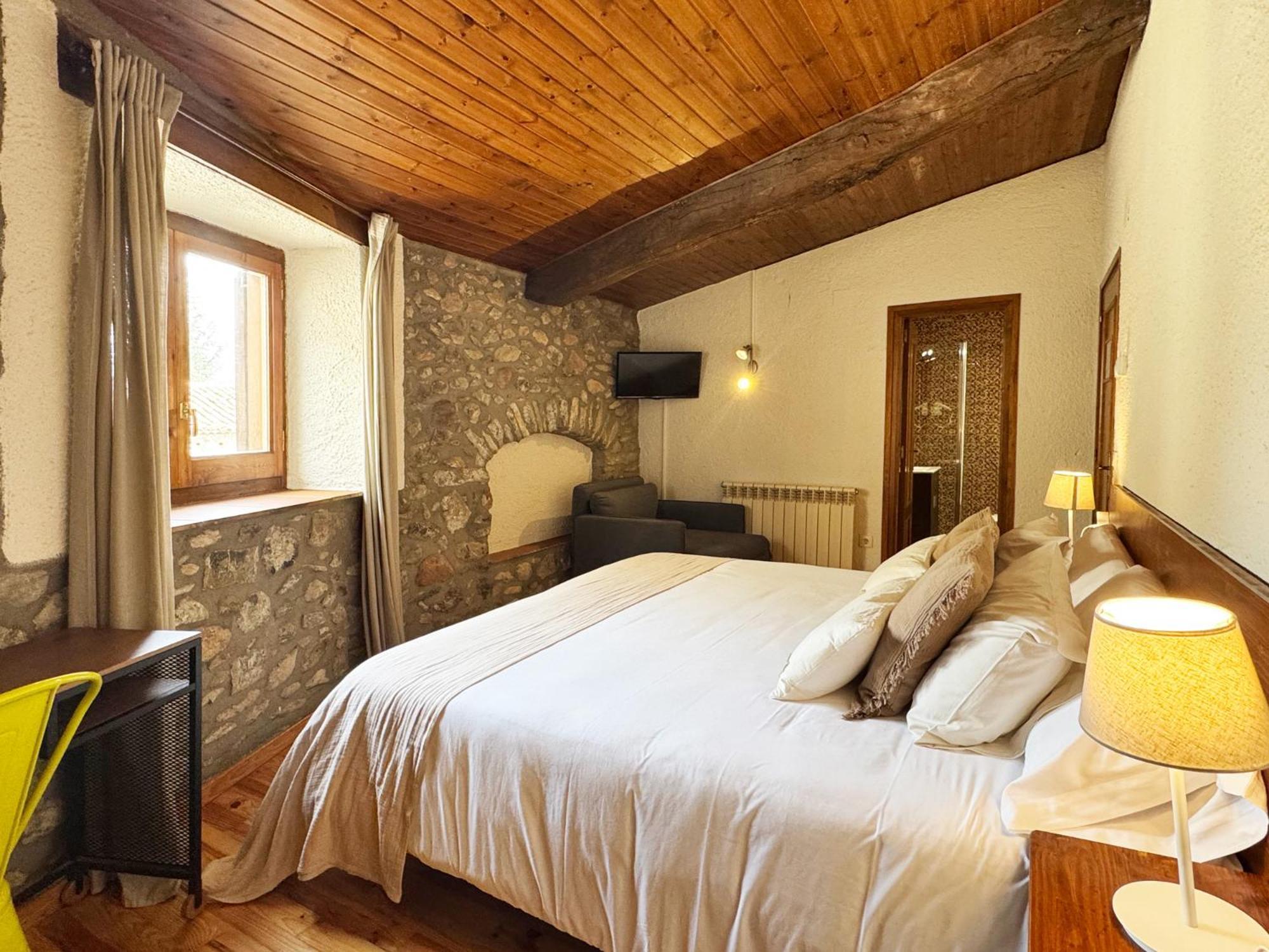 Hotel Cal Rei De Tallo Bellver De Cerdanya Exterior photo