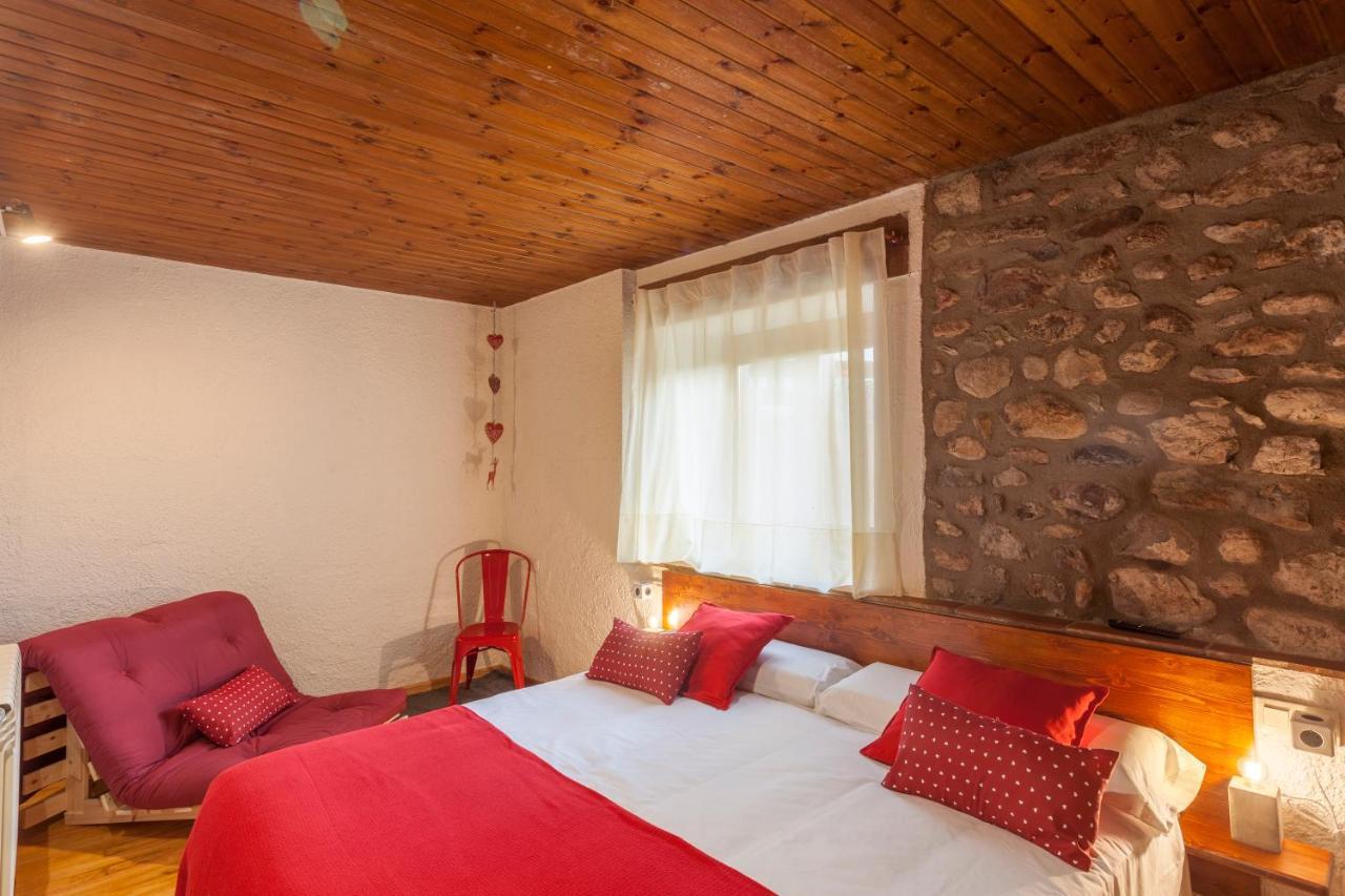 Hotel Cal Rei De Tallo Bellver De Cerdanya Exterior photo